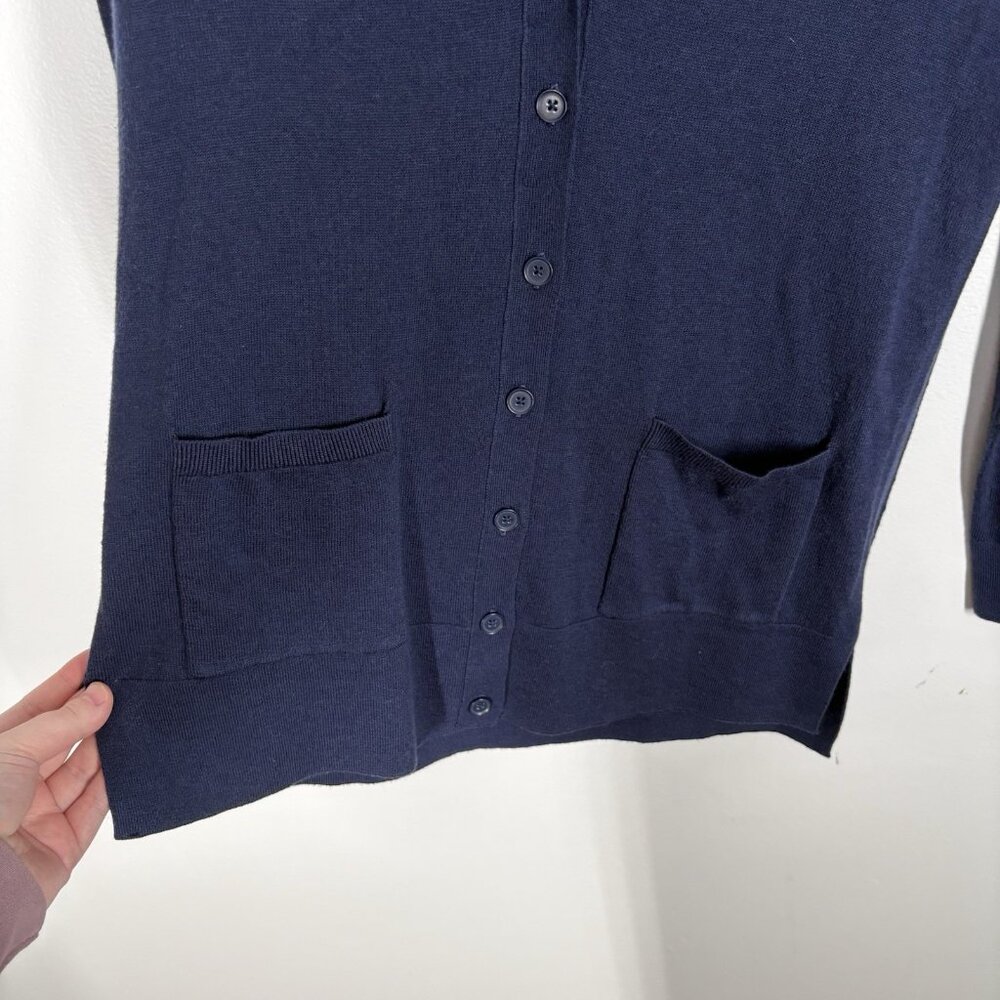 Old Navy Women S Navy Blue Lightweight V-Neck Button Up Boyfriend Cardigan NWT - Picture 2 of 9
